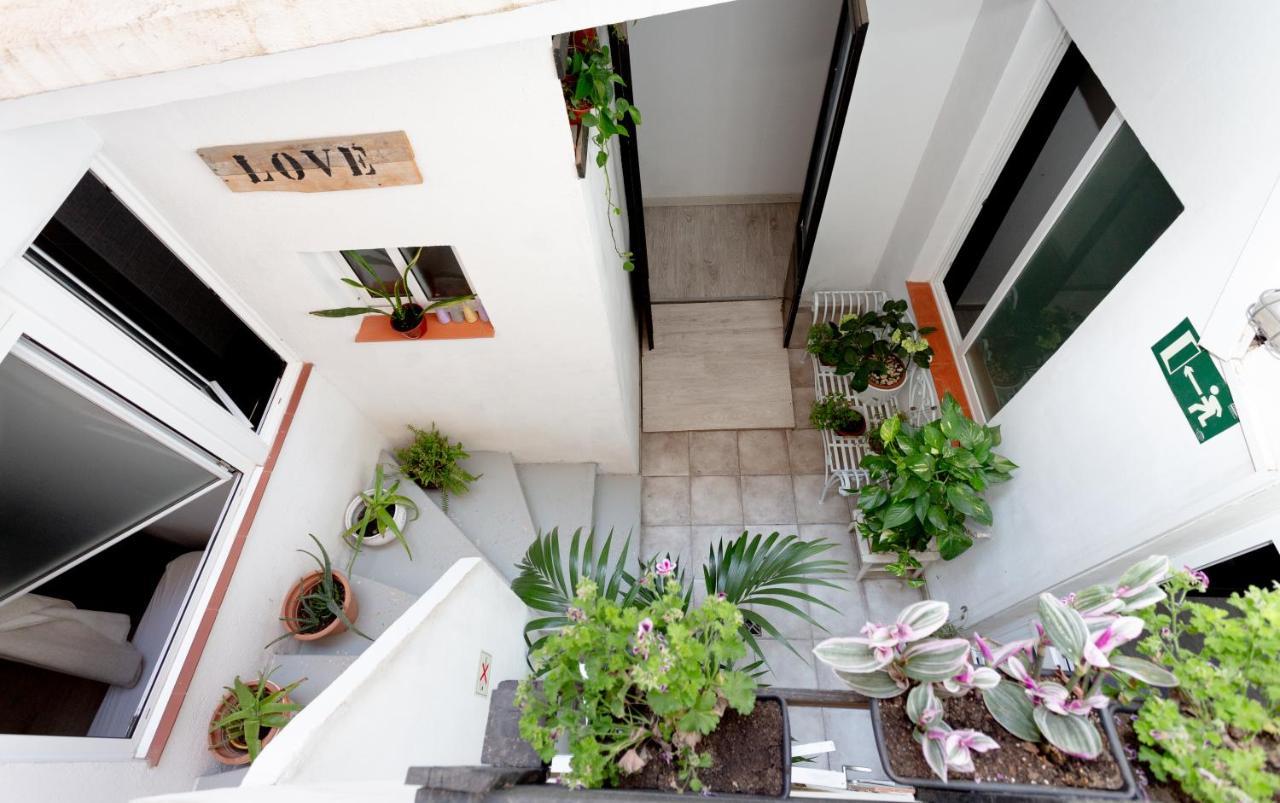 Easy Sants By Bossh! (Adults Only) Hostel Βαρκελώνη Εξωτερικό φωτογραφία