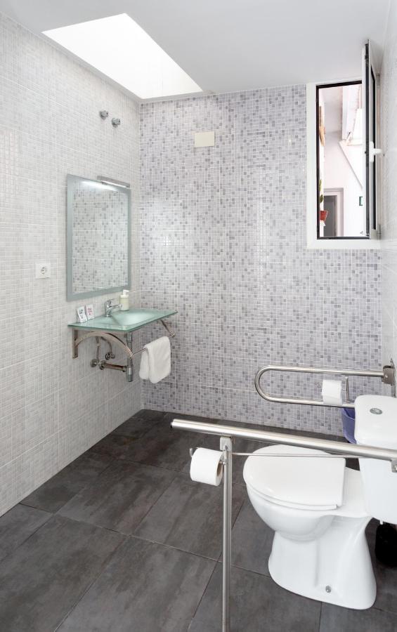 Easy Sants By Bossh! (Adults Only) Hostel Βαρκελώνη Εξωτερικό φωτογραφία