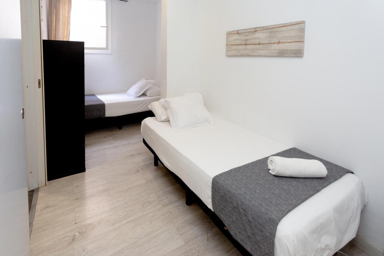 Easy Sants By Bossh! (Adults Only) Hostel Βαρκελώνη Εξωτερικό φωτογραφία